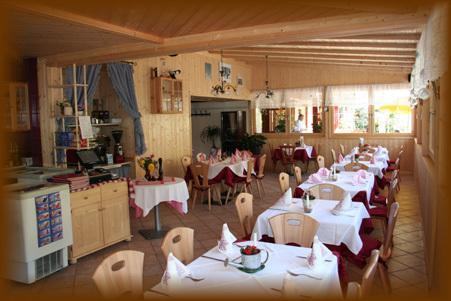 Gasthof zum Schlern Völs am Schlern Exterior foto